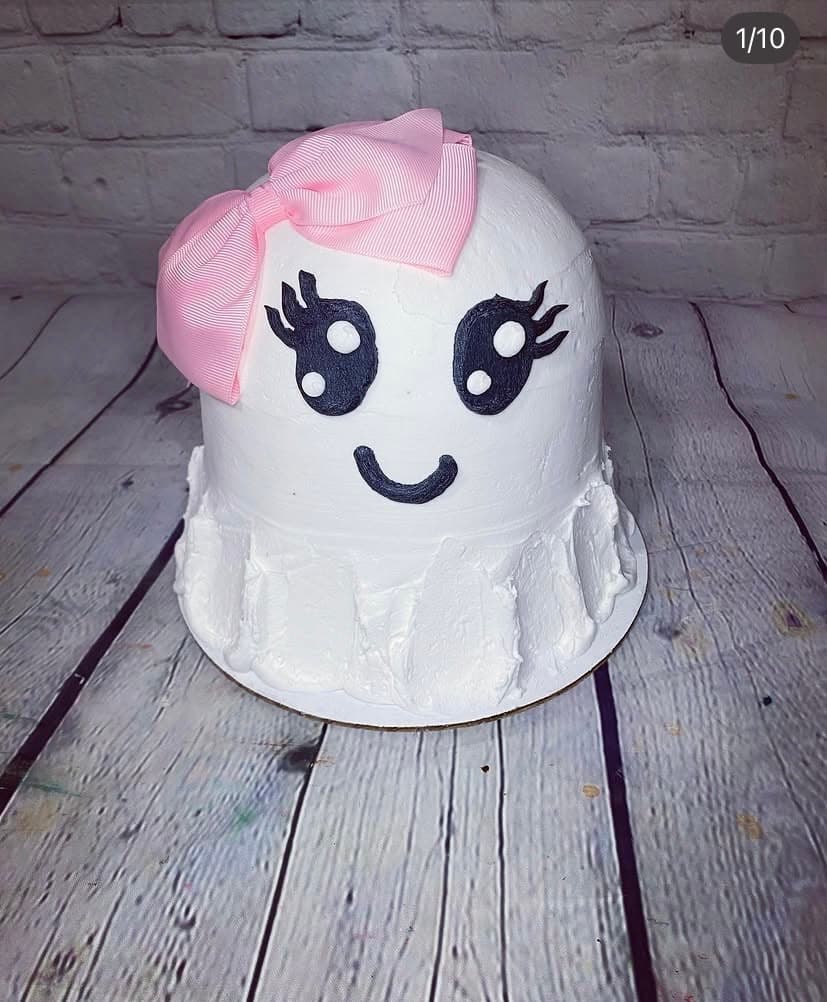 Ghost themed cake by Trista's Treats